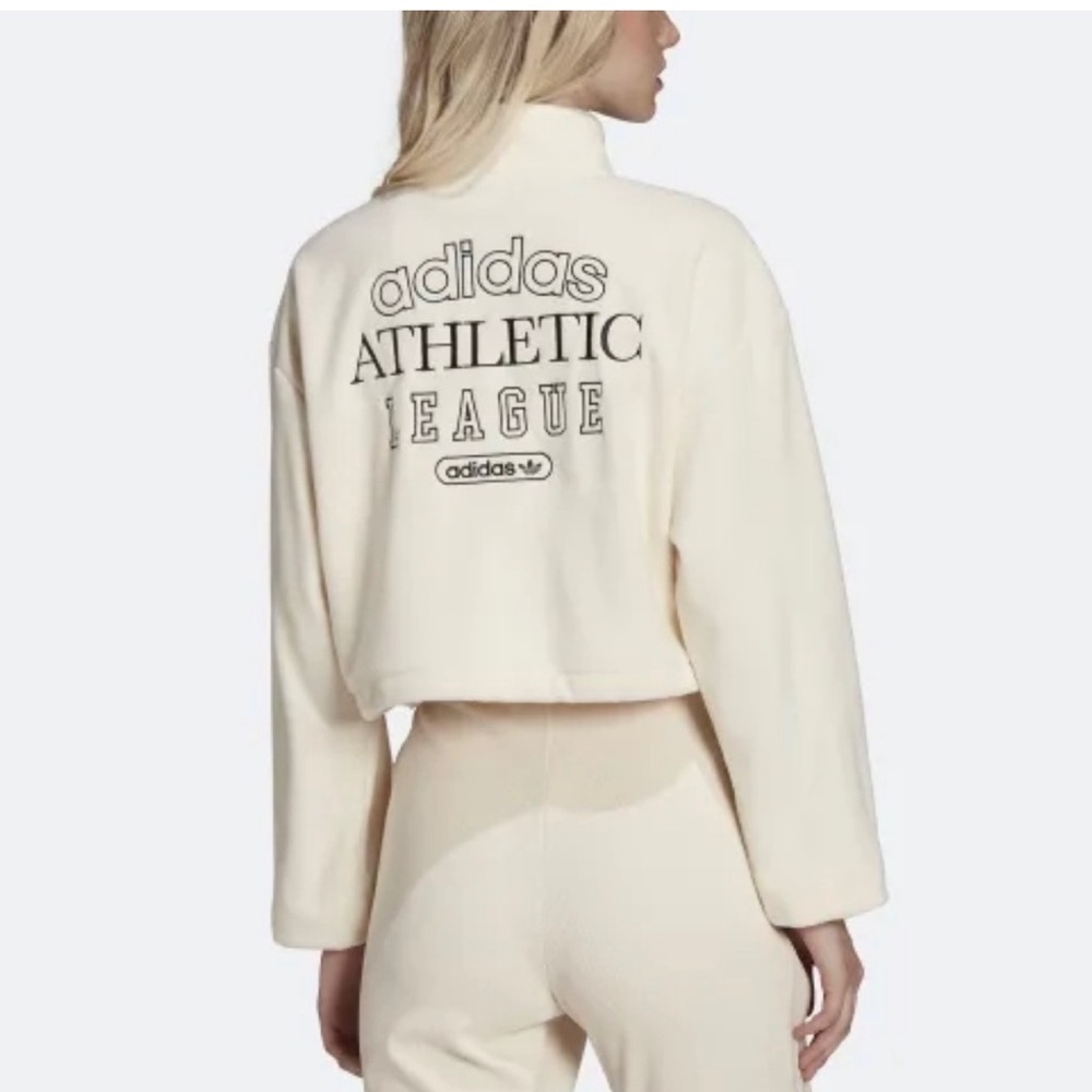 Nwt. Women’s Adidas Cropped Pullover 1/4 ZI. Cream color.